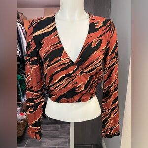 NWT BP Orange & Black Patterned Long Sleeve Crop Top